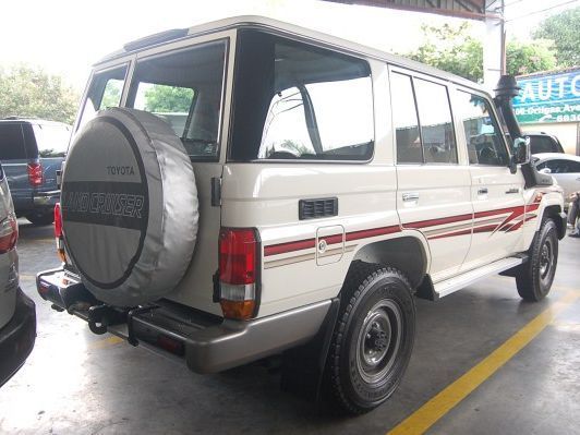 Toyota Land Cruiser • 2018 • 21 km 2