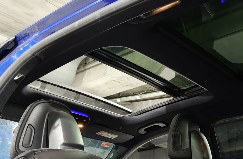 Mercedes-Benz C • 2021 • 94,000 km 6