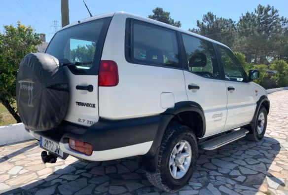 Nissan Terrano • 1998 • 330,000 km 2