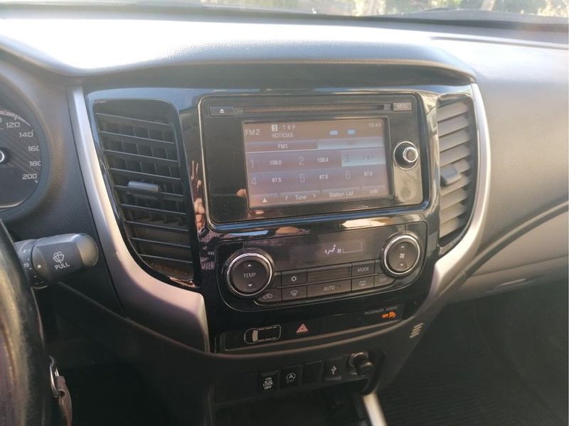 Mitsubishi L200 • 2017 • 160,000 km 5