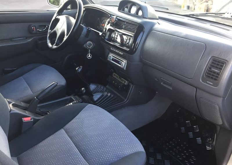 Mitsubishi L200 Pick up • 2001 • 150,000 km 5