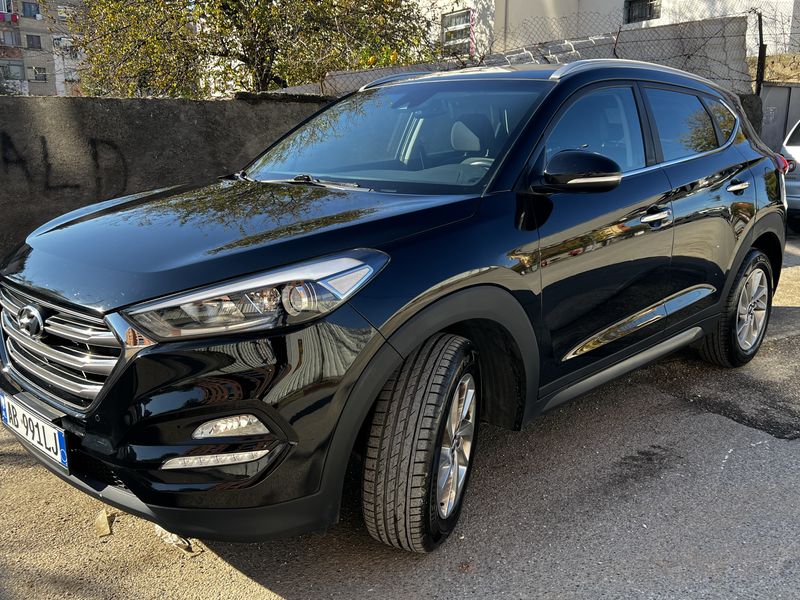 Hyundai Tucson • 2016 • 220,000 km 1