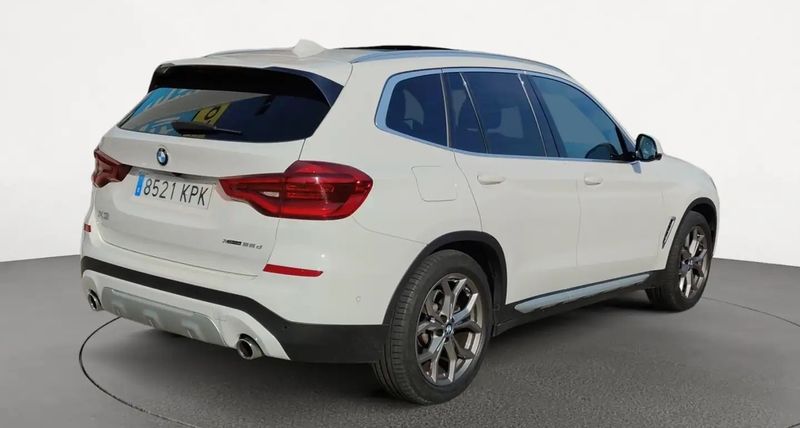 BMW X3 • 2018 • 58,394 km 3