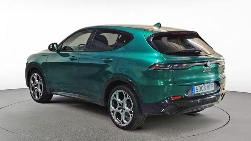 Alfa Romeo Stelvio • 2023 • 65,924 km 3