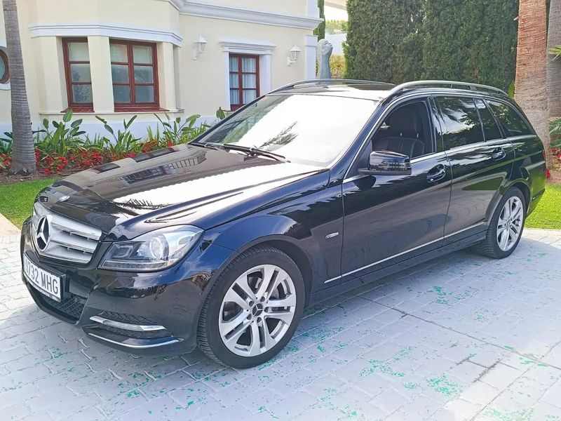 Mercedes-Benz C • 2012 • 139,600 km 1