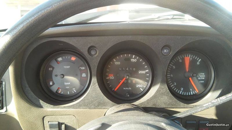 Porsche 924 • 1980 • 60,000 km 5