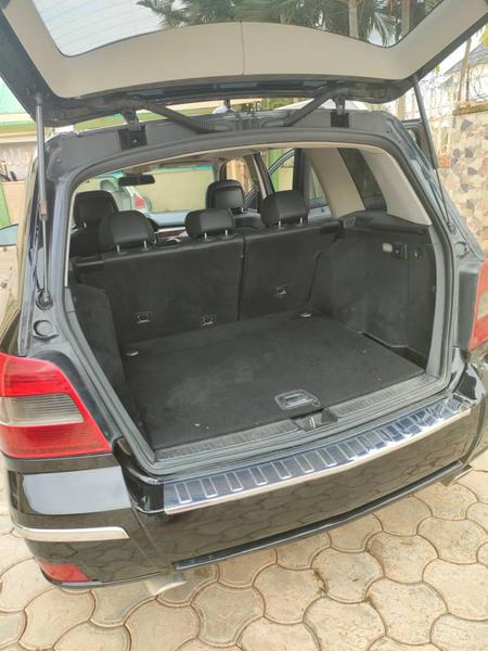 Mercedes-Benz GLK • 2010 • 200,456 km 3