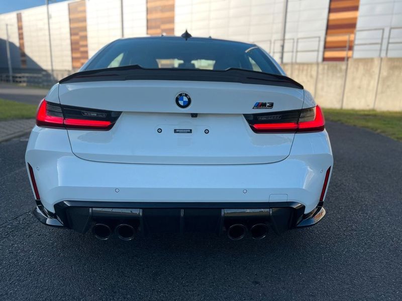 BMW M3 • 2021 • 25,500 km 4