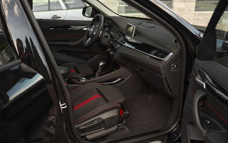 BMW X1 • 2015 • 193,000 km 2