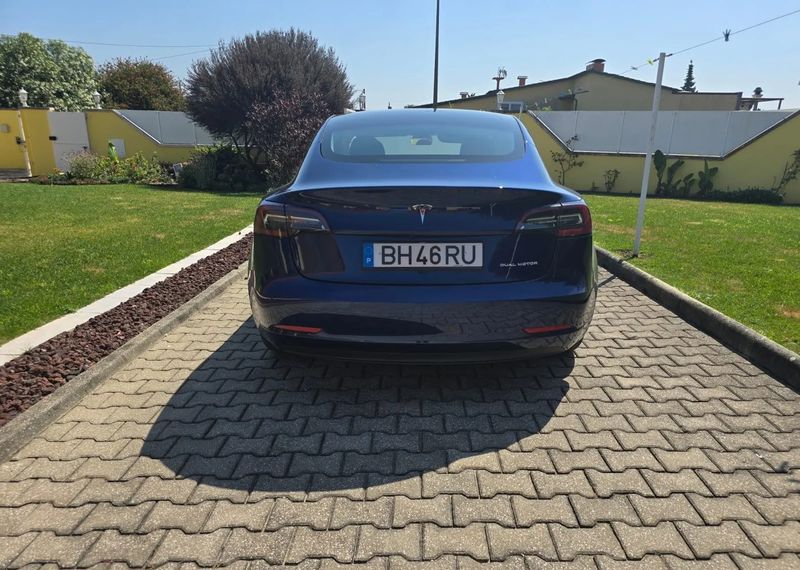 Tesla Model 3 • 2021 • 124,000 km 14