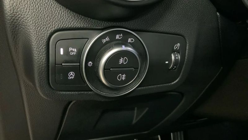 Alfa Romeo Stelvio • 2022 • 63,414 km 13