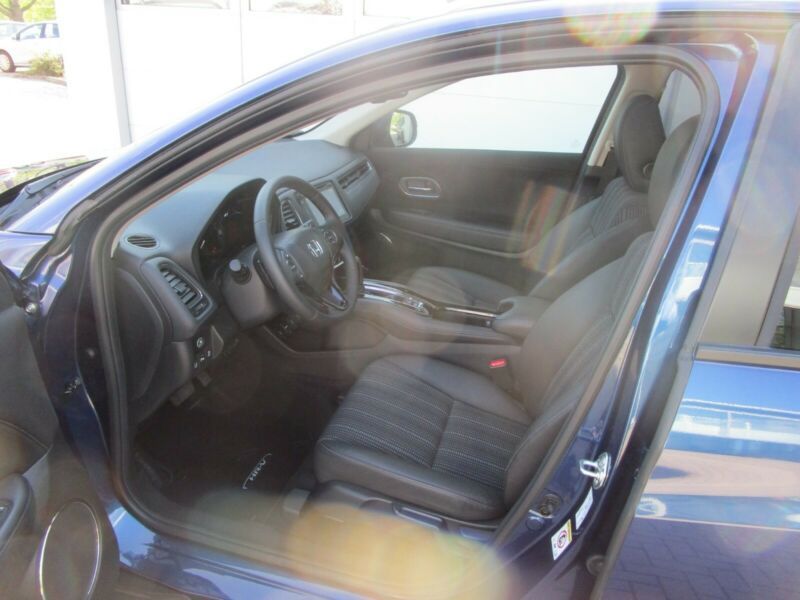 Honda HR-V • 2015 • 127,600 km 9