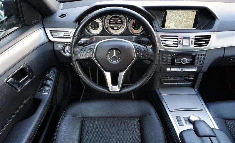 Mercedes-Benz E • 2018 • 88,000 km 2