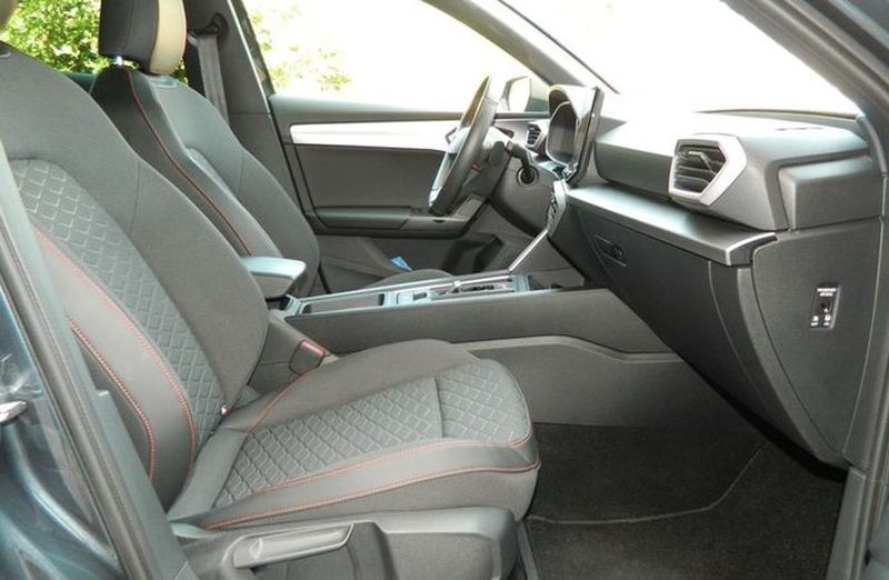 Seat Leon • 2021 • 52,500 km 17