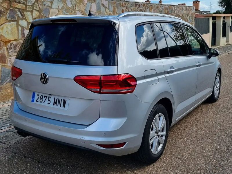 Volkswagen Touran • 2021 • 55,000 km 18
