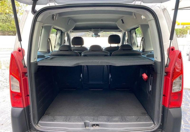 Peugeot 107 • 2009 • 297,000 km 3