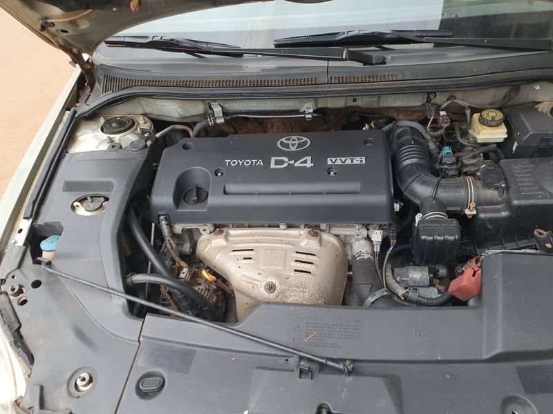 Toyota Avensis • 2008 • 100,000 km 6