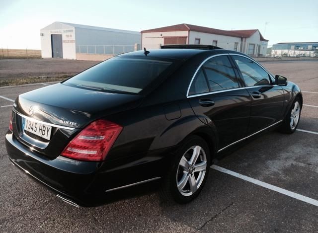 Mercedes-Benz S-Class • 2011 • 289,000 km 4