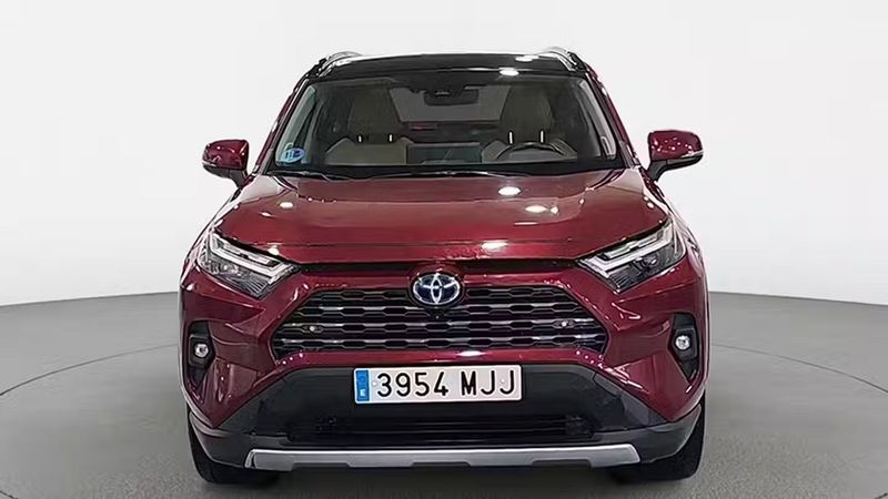 Toyota RAV4 • 2023 • 38,609 km 4