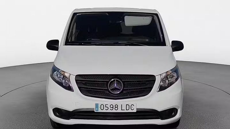 Mercedes-Benz 115 • 2019 • 120,138 km 1