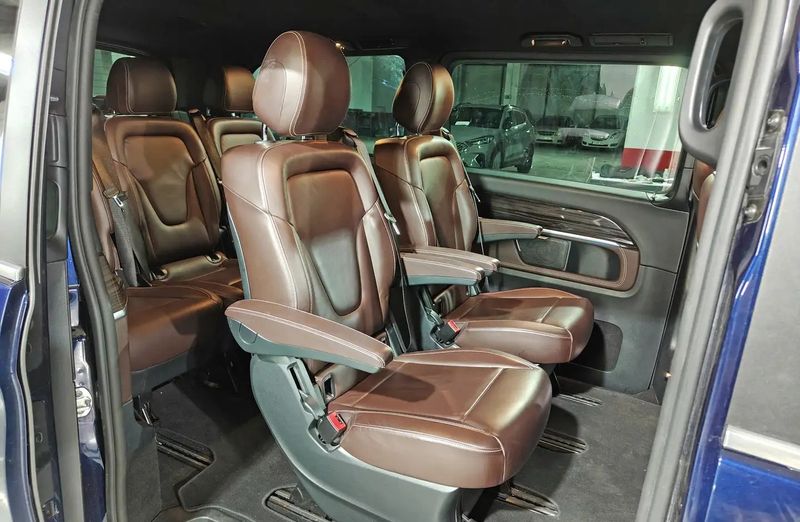 Mercedes-Benz Sprinter • 2017 • 138,677 km 9