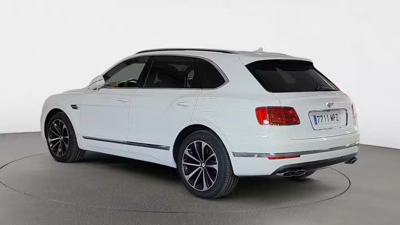Bentley Bentayga • 2020 • 101,389 km 3