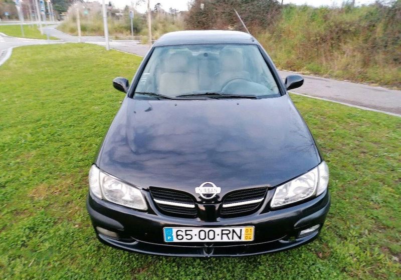 Nissan Almera • 2001 • 180,000 km 1