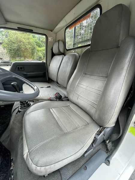 Toyota Dyna • 1999 • 187,000 km 3