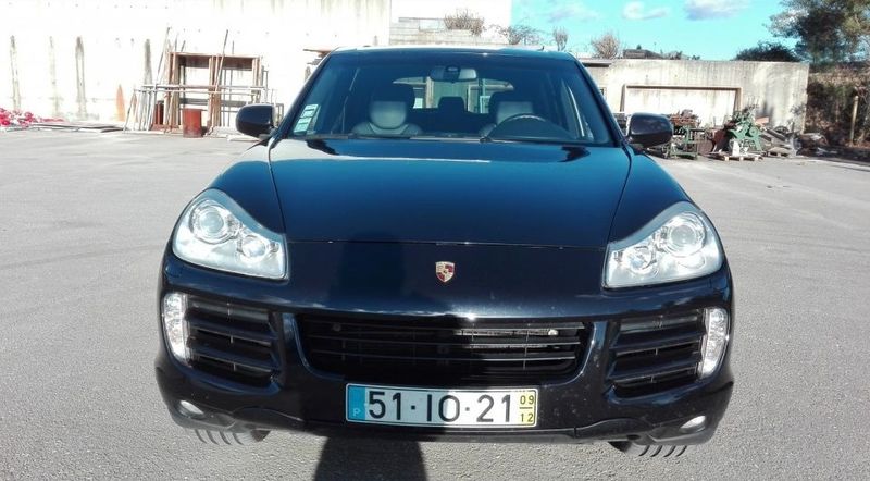 Porsche Cayenne • 2009 • 345,000 km 1