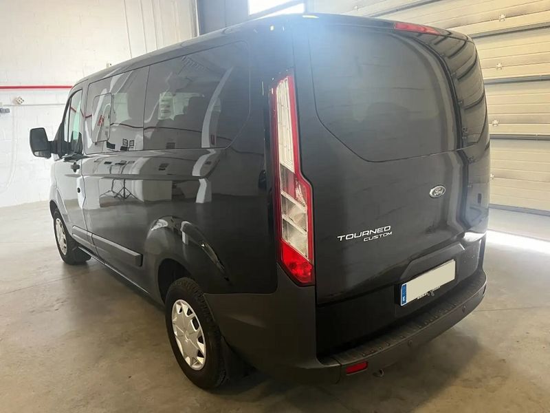 Ford Tourneo Custom • 2017 • 109,900 km 12