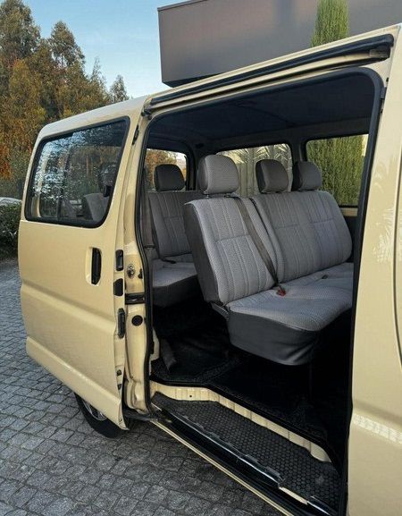 Toyota Hiace Van • 2001 • 449,999 km 4