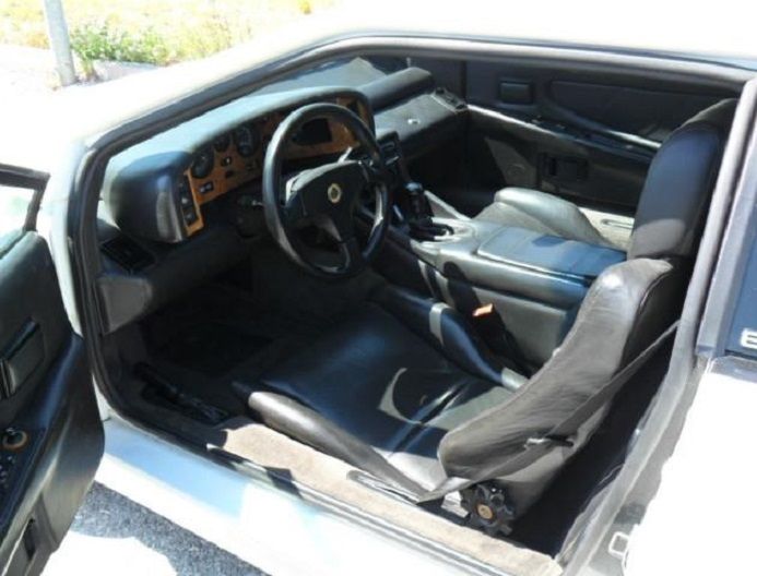 Lotus Esprit • 1993 • 104,000 km 5