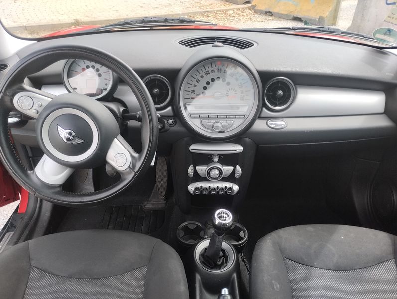 MINI Cooper • 2009 • 113,132 km 2