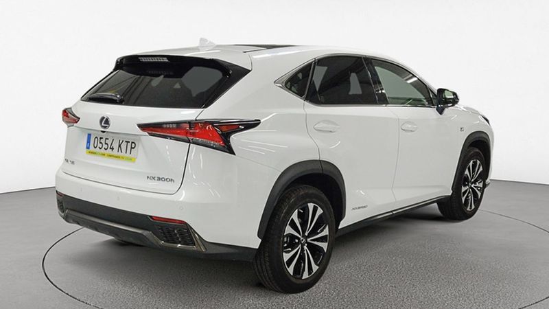 Lexus NX • 2019 • 28,019 km 3