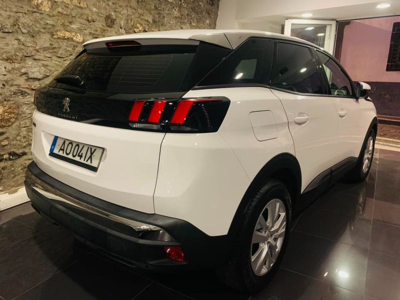 Peugeot 308 • 2017 • 180,000 km 2