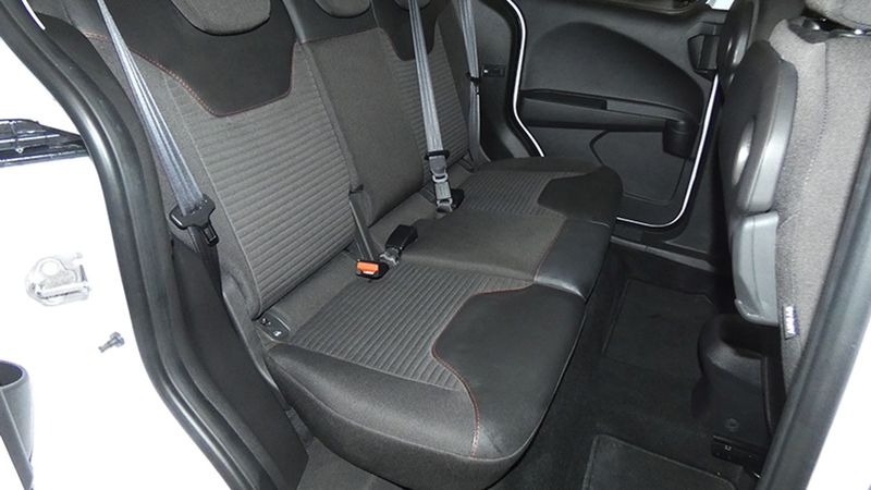 Ford Tourneo Connect • 2022 • 18,818 km 13