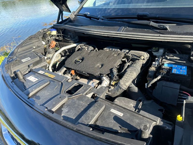 Peugeot 5008 • 2019 • 178,000 km 2