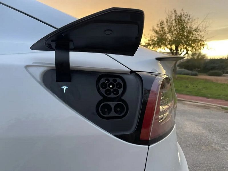 Tesla Model 3 • 2021 • 116,790 km 15