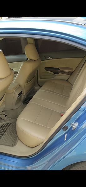 Honda Accord • 2010 • 57,683 km 5