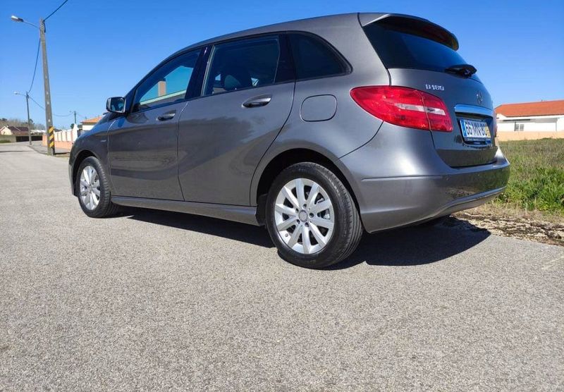 Mercedes-Benz B-Class Electric Drive • 2011 • 89,999 km 9