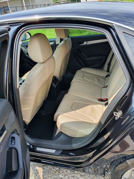 Audi A4 • 2009 • 198,360 km 4