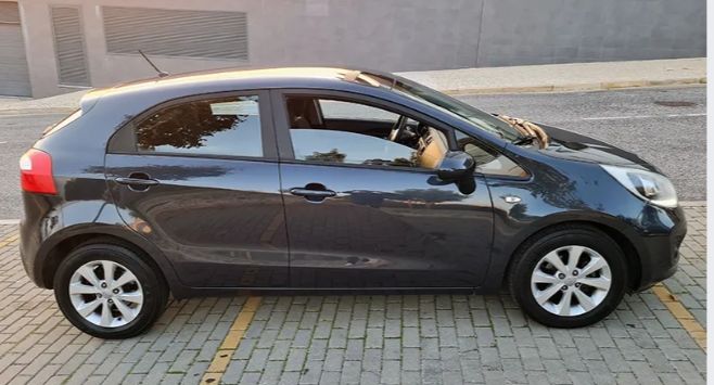Kia Rio • 2014 • 83,000 km 4