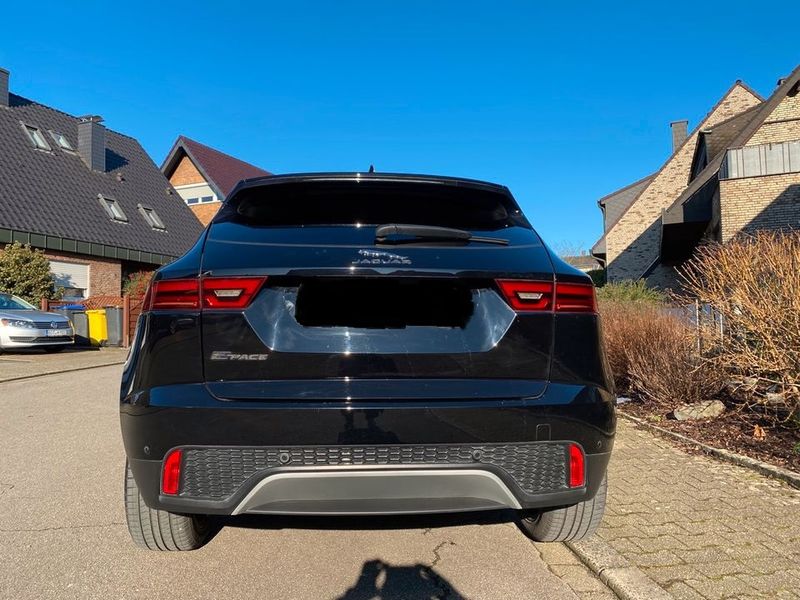 Jaguar E-PACE • 2019 • 65,000 km 10