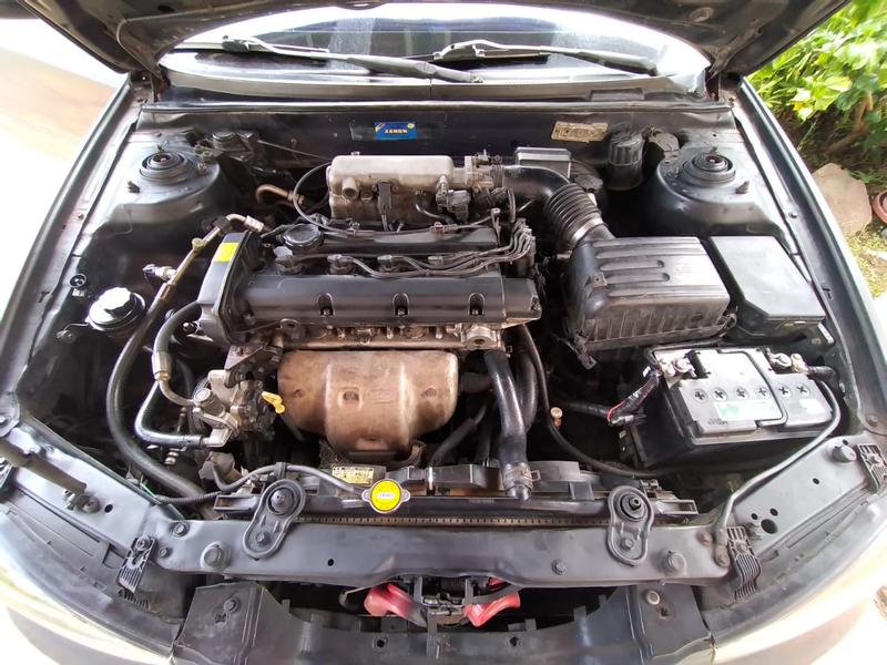 Hyundai Elantra • 2001 • 190,000 km 4