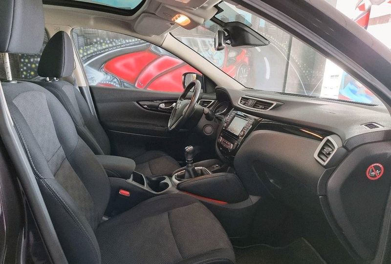 Nissan Qashqai • 2017 • 90,000 km 2