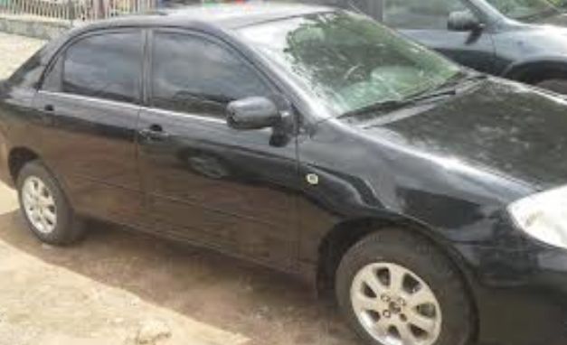 Toyota Corolla • 2003 • 50,000 km 2