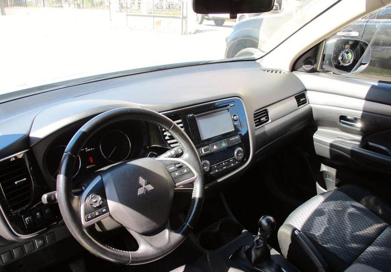 Mitsubishi Outlander • 2013 • 189,999 km 6