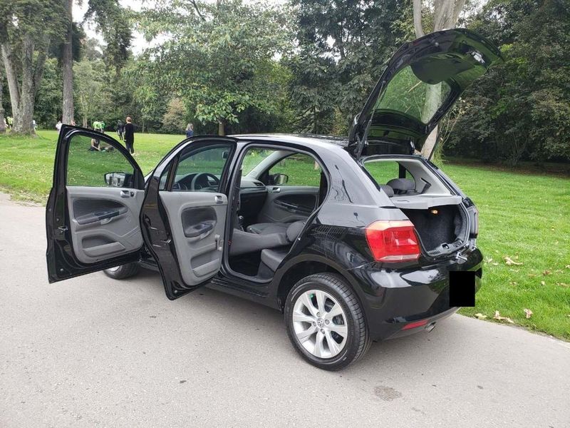 Volkswagen Gol • 2019 • 70,000 km 4