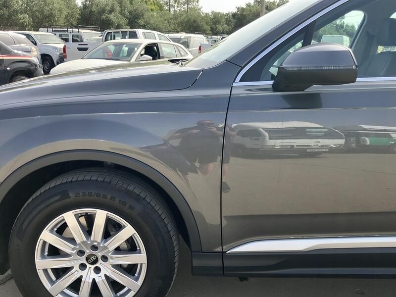 Audi Q7 • 2024 • 12,743 km 17