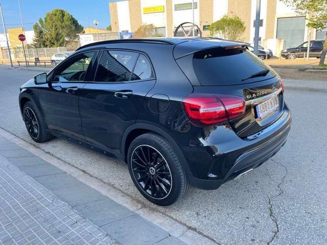 Mercedes-Benz GLA • 2019 • 43,000 km 3